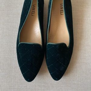 Size 7 1/2 S Vaneli Green velvet loafers